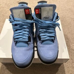 Jordan Men's Blue Sneakers